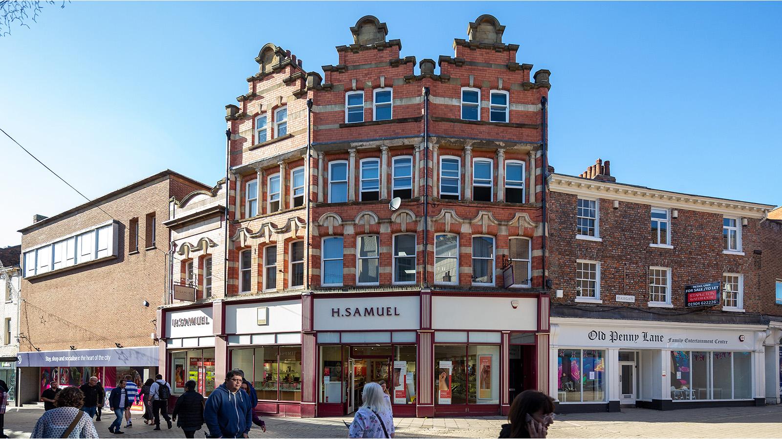 H Samuel<br>12-18 Market Street<br>York<br>North Yorkshire<br>YO1 8ST